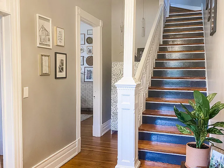 1140 S Floyd St — Photo 3