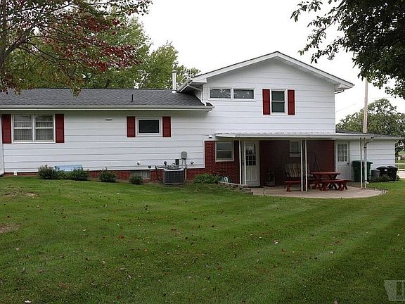 4th image of 201 Parkview Dr