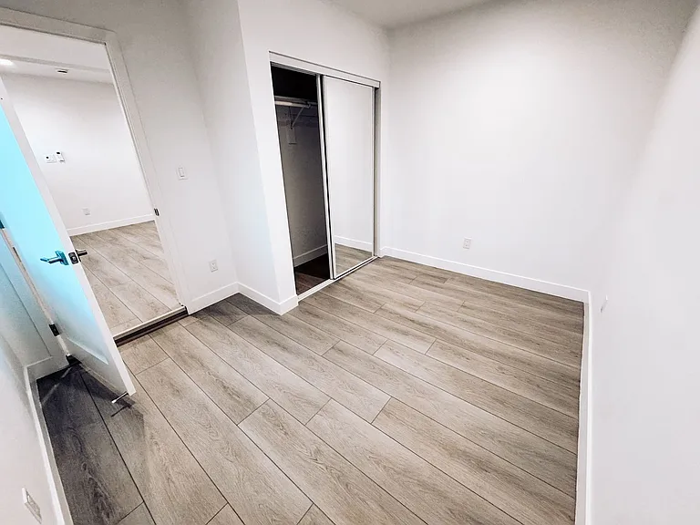 Harbor Blvd Apts. — Photo 30