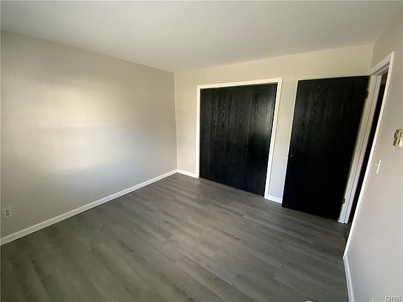 5th image of 258 N California Ave