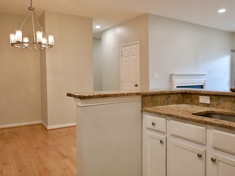 4137 Fountainside Ln #202 — Photo 4