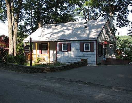 1st image of 256 Lake Shore Dr