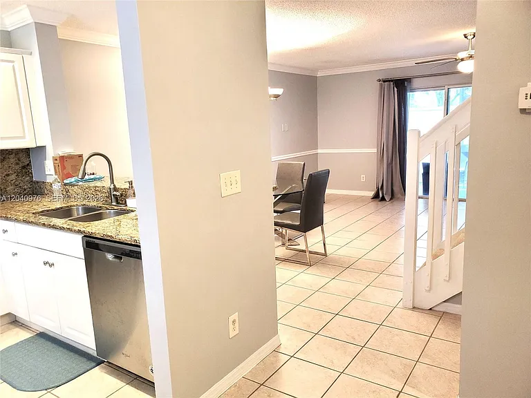 746 NW 208th Way — Photo 3