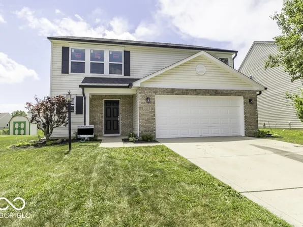 9665 Gull Lake Dr, Indianapolis, IN 46239