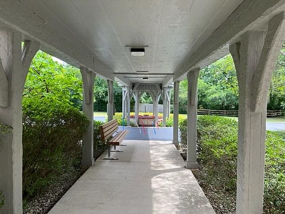 5th image of 5125 Blodgett Ave APT 305-T
