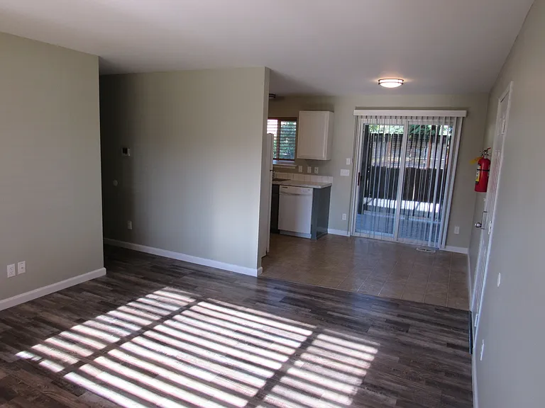 309 W 22nd Ave — Photo 31