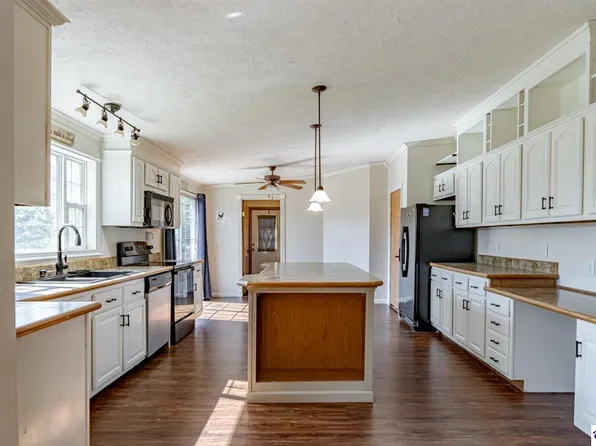 5491 Elizabethtown Rd, Clarkson, KY 42726