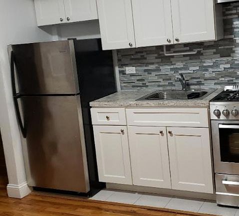 3rd image of 14227 Barclay Ave APT 202