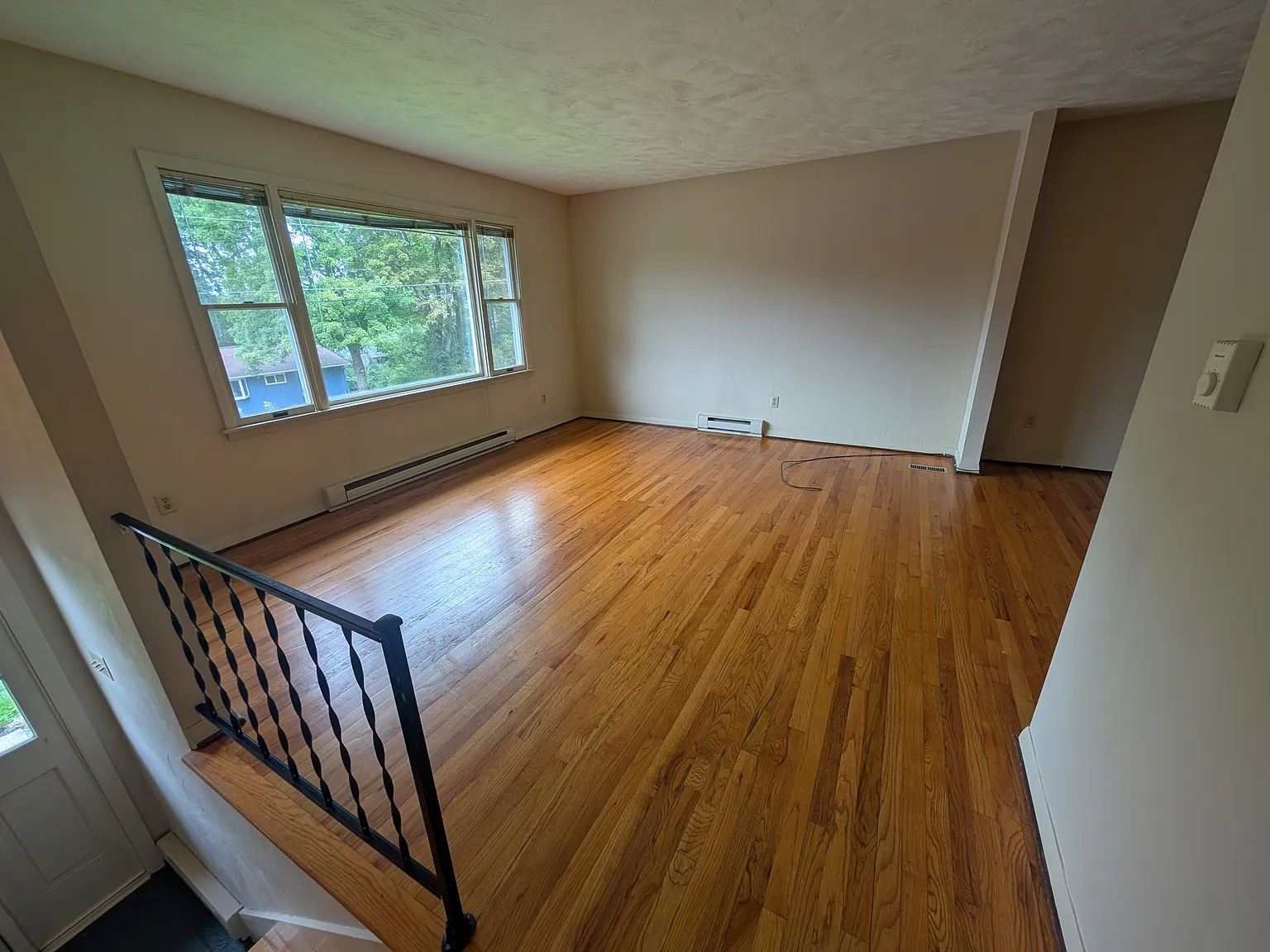 180 Lenor Drive - 1 Unit — Photo 3