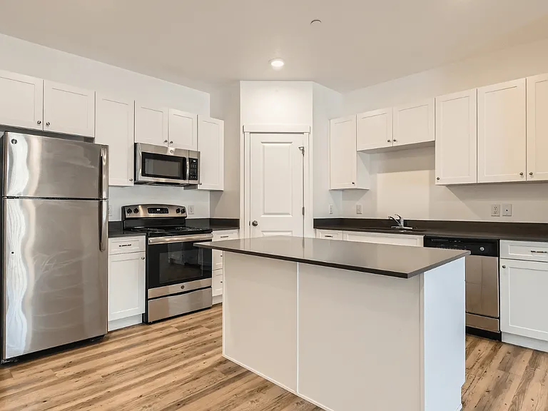 Eversage Apartments — Photo 54