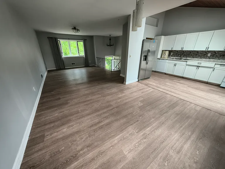 8 Mitchell Ave — Photo 4
