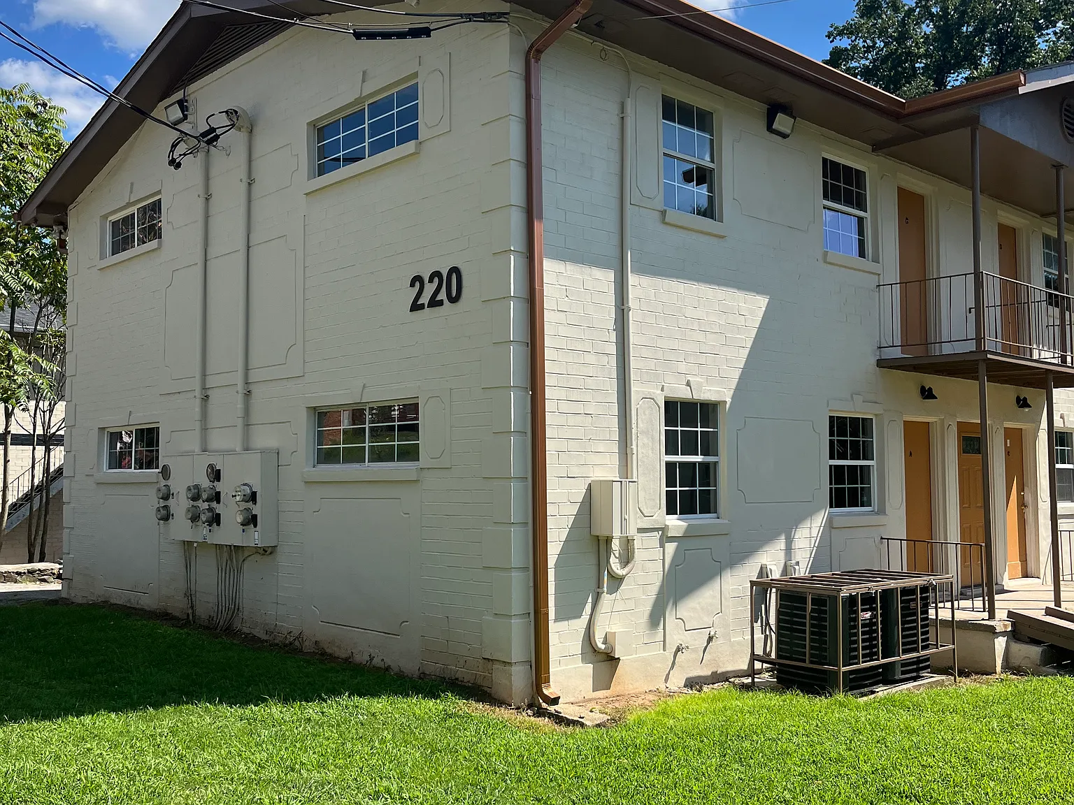 2 bed, 685 sqft, $1,200 — Photo 2