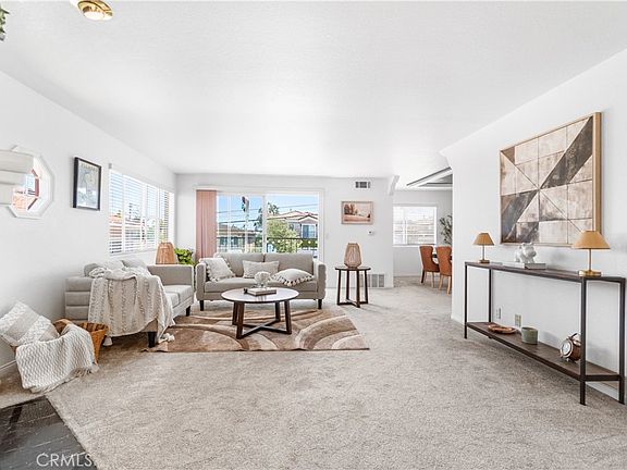 4th image of 1252 W 22nd St