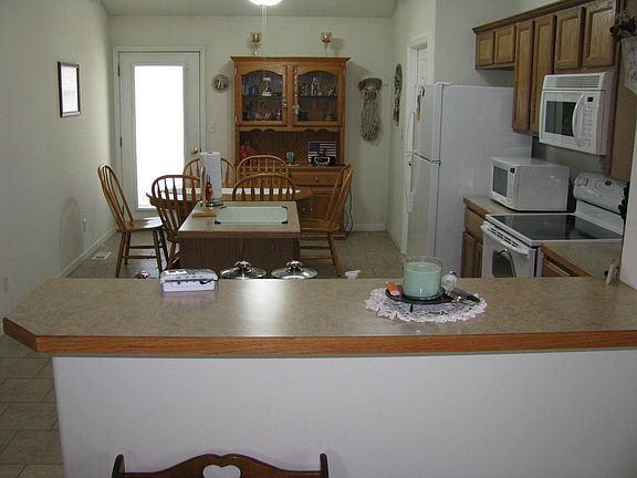 Kitchen & Dining Combo