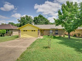 118 Renfro St, Grand Prairie, TX 75051
