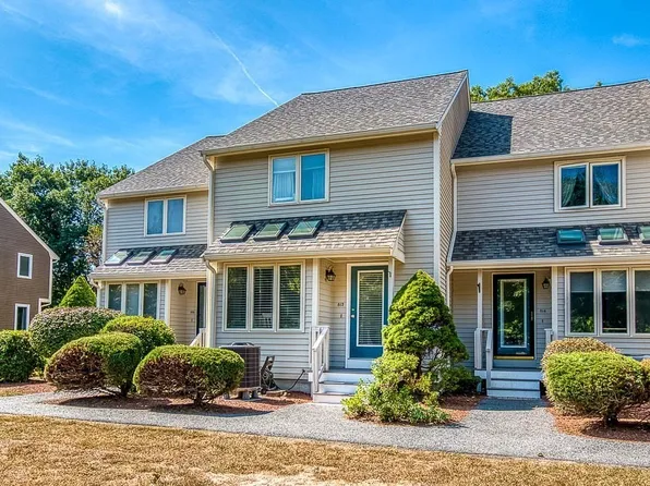 812 Maple Brook Rd #812, Bellingham, MA 02019