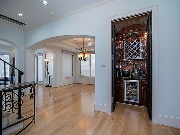 4th image of 5515 Alanneil Dr