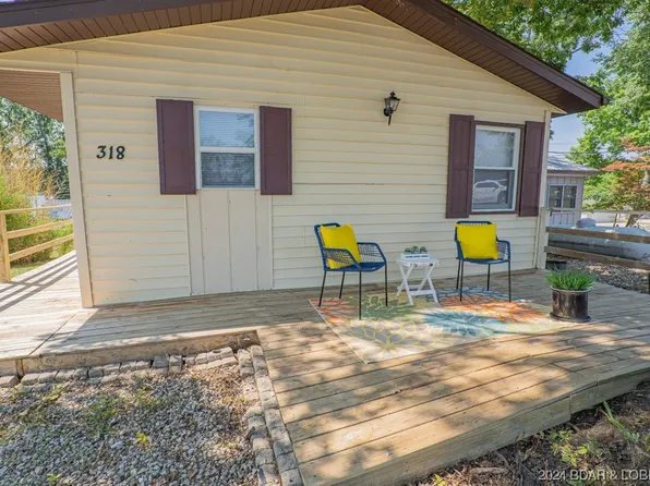 318 Long Acres Dr, Sunrise Beach, MO 65079