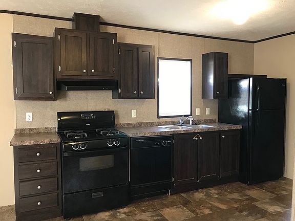3rd image of 9910 Geraldine St #61