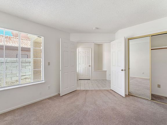 3rd image of 9725 Horizon Hills Dr