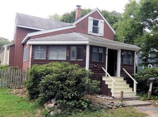 4 Gifford Rd, South Hamilton, MA 01982