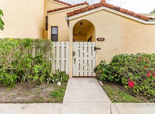 22352 Pineapple Walk Dr, Boca Raton, FL 33433