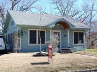 1304 Lexington St, Taylor, TX 76574