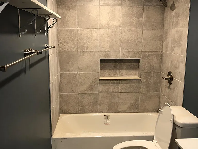 647 South Blvd #4 — Photo 6