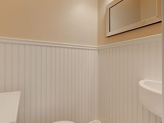 5th image of 150 Lexington Ave