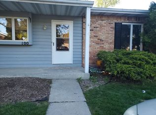 100 Meadow Ct, Winfield, IN 46307