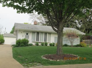 4820 Lee Ave, Downers Grove, IL 60515