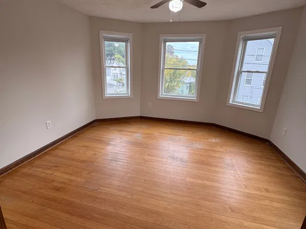 61 B St #2, Manchester, NH 03102