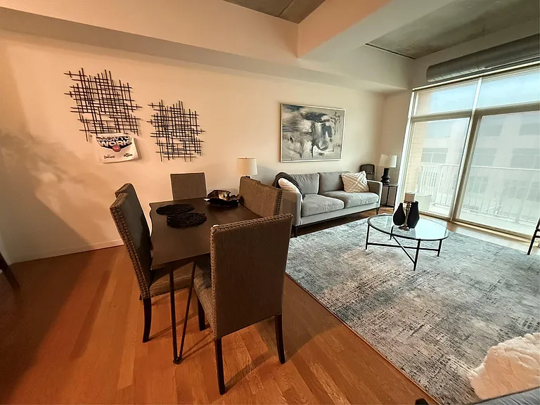 3670 Woodward Ave #404 — Photo 7