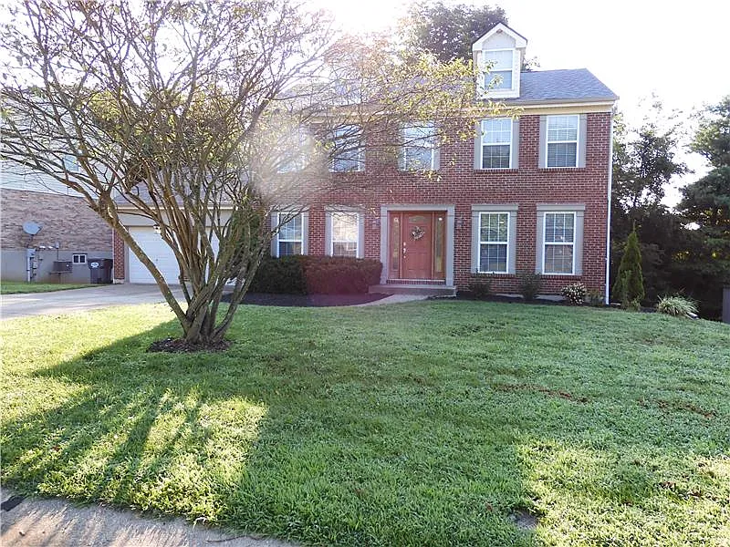 4 bed, 4.0 bath, 2900 sqft, $2,500 — Photo 2