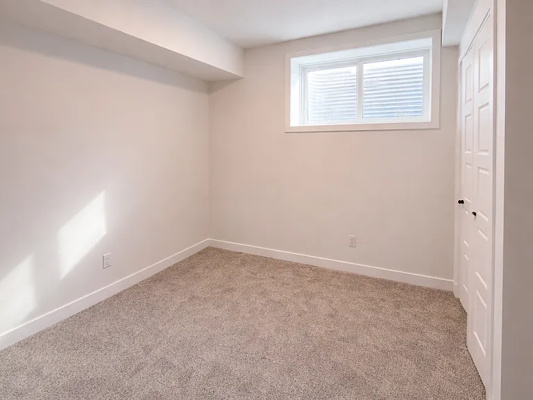4844 Cawsey Ter SW — Photo 6