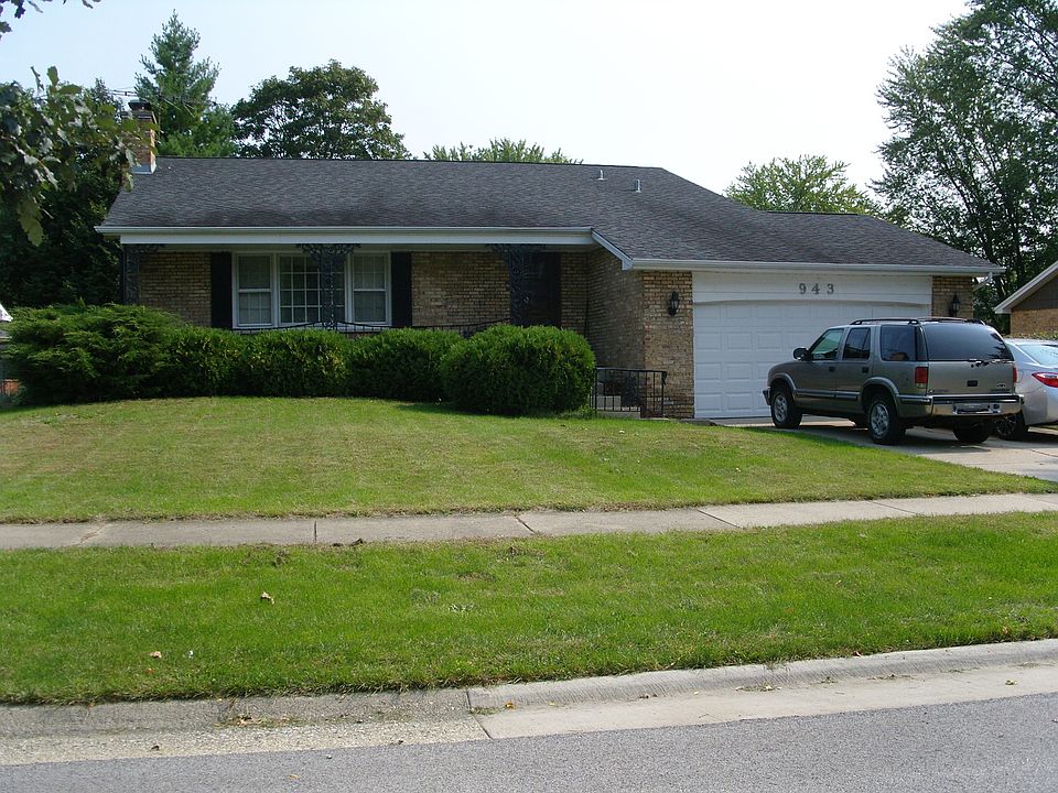 1st image of 943 N Arrowhead Dr