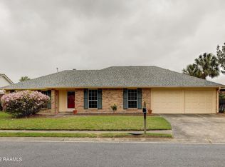 104 Creekwood Dr, Lafayette, LA 70503