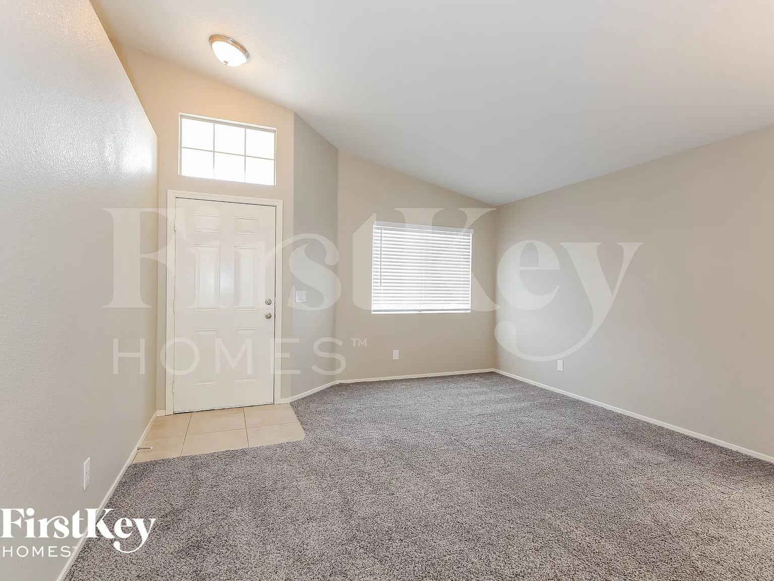 3 bed, 2.0 bath, 1459 sqft, $2,120 — Photo 3