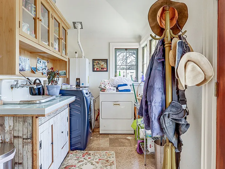 Laundry Room Cabinet