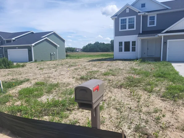 1170 Anna Ln, Saint Joseph, MI 49085