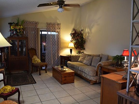 3rd image of 4601 Lighthouse Cir #109