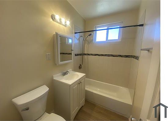 2nd image of 11809 Berendo Ave #5