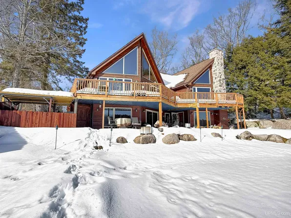 1457 W Shag Lakes Rd, Gwinn, MI 49841