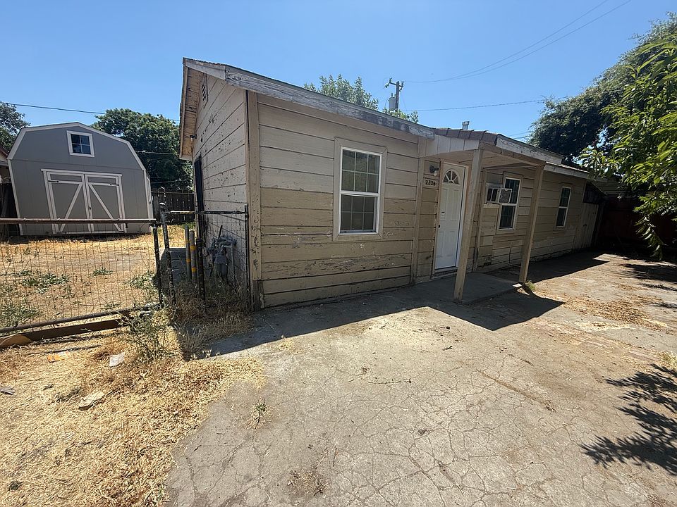 1st image of 2336 E Alpine Ave