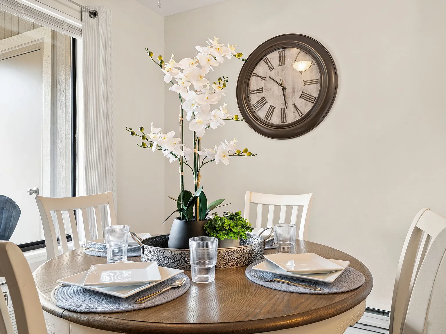 2 bed, 786 sqft, $2,800 — Photo 3