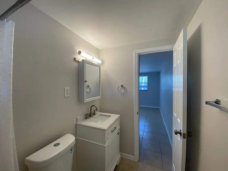 3415 Palm Dr #1 — Photo 24