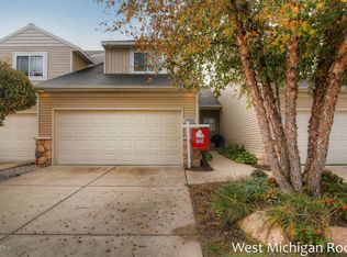2934 Edgestone Dr, Hudsonville, MI 49426