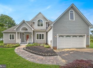 17561 Driftwood Dr, Tall Timbers, MD 20690