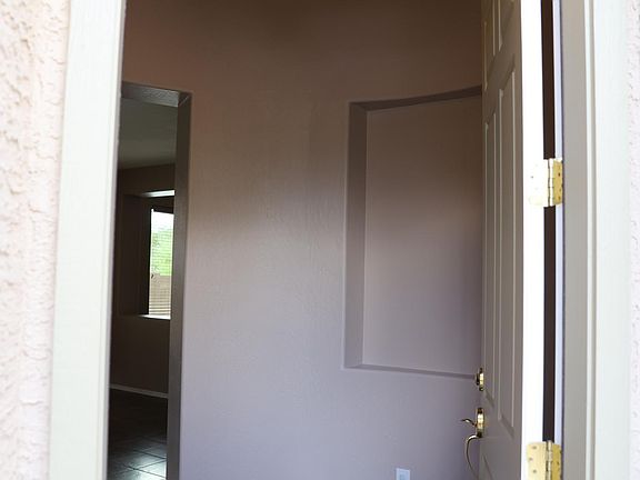 3rd image of 2046 W Kuralt Dr