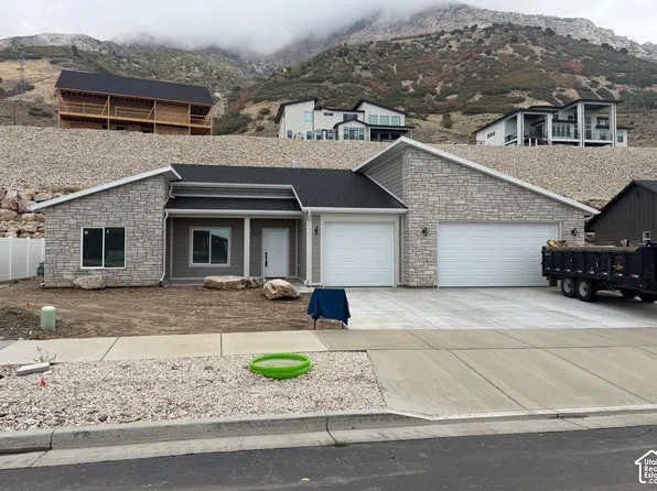 3040 N Mountain Rd #216, North Ogden, UT 84414